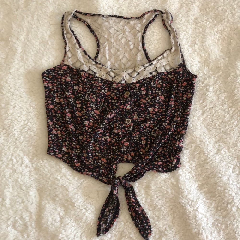 Tank top with flowers and lace